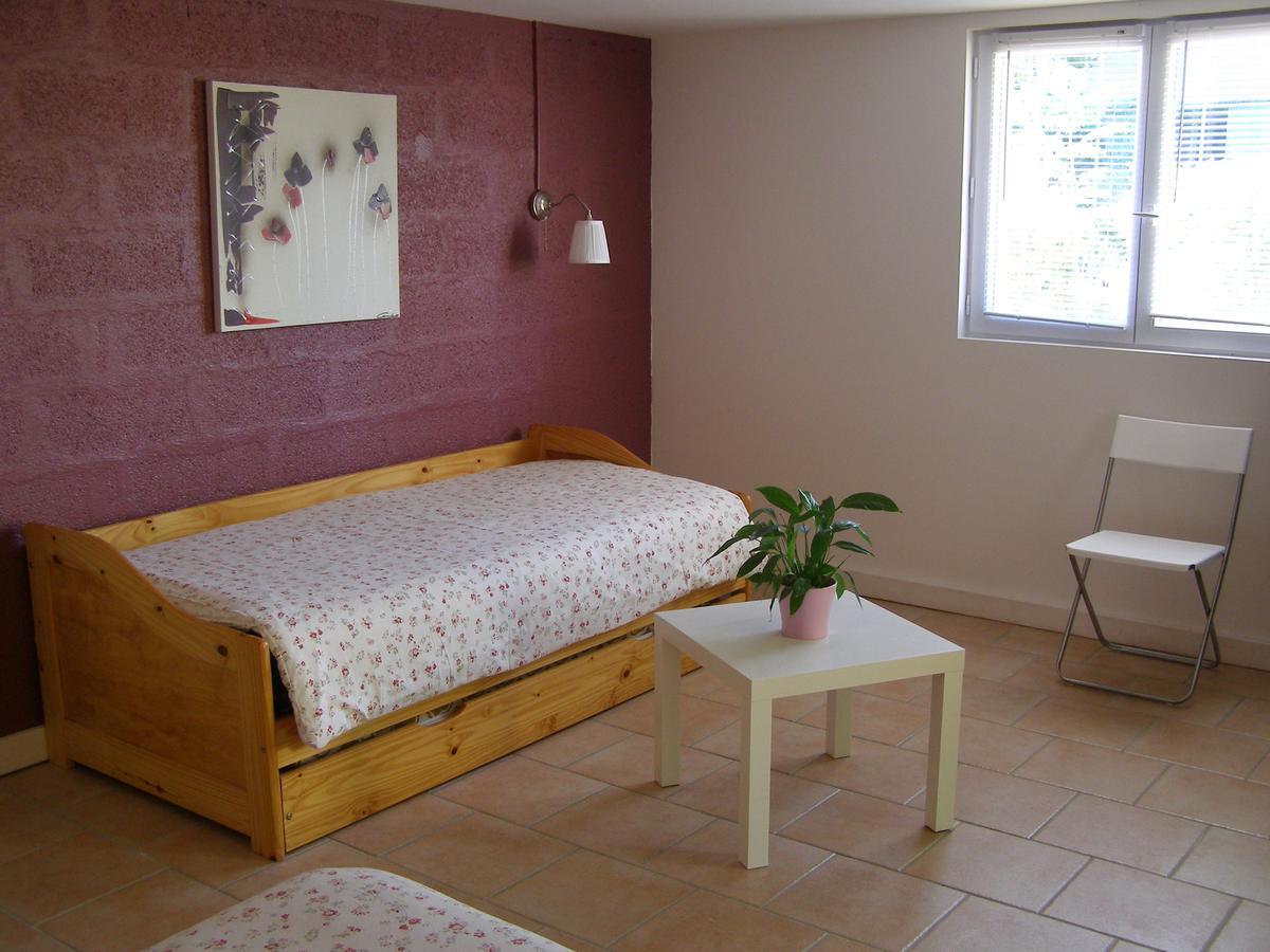 Bed and Breakfast Le Bord De L'Eau Sainte-Terre Экстерьер фото